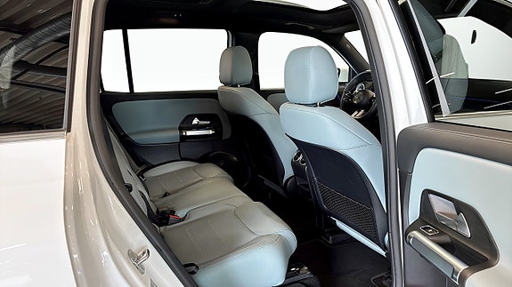 Mercedes-Benz EQB300 5 of 18