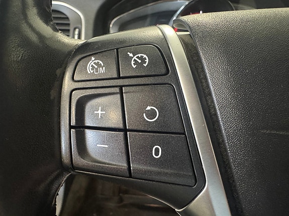Volvo V60 15 of 16