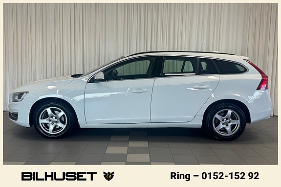 Volvo V60 3 of 16