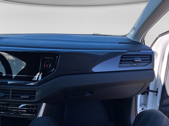 Volkswagen Polo 15 of 15
