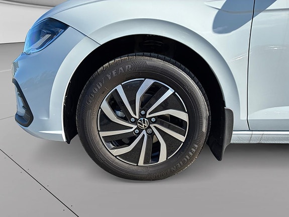 Volkswagen Polo 14 of 15