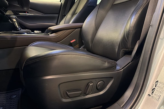 Mazda CX-30 14 of 19