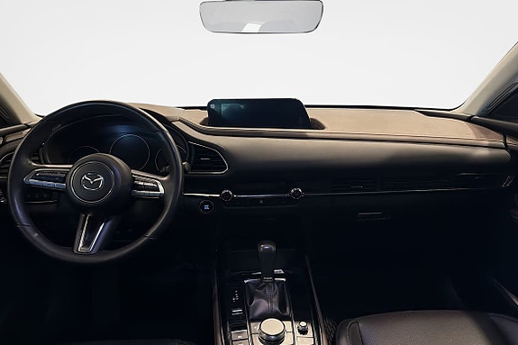 Mazda CX-30 8 of 19