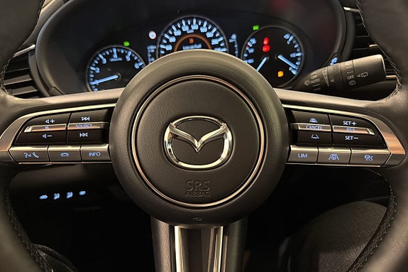 Mazda CX-30 17 of 19