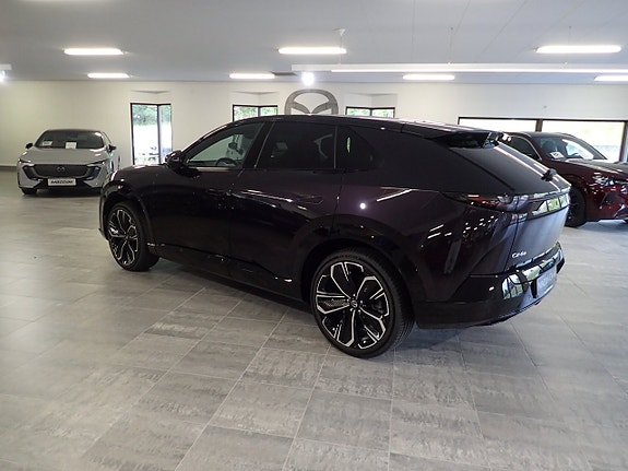 Mazda CX-6e 9 of 25