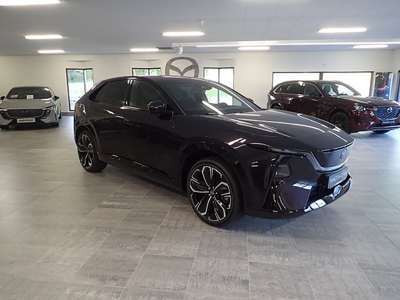Mazda CX-6e 16 of 25