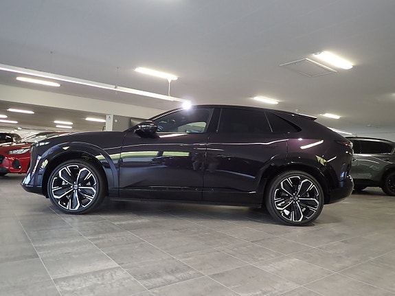 Mazda CX-6e 8 of 25