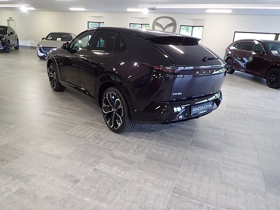 Mazda CX-6e 10 of 25