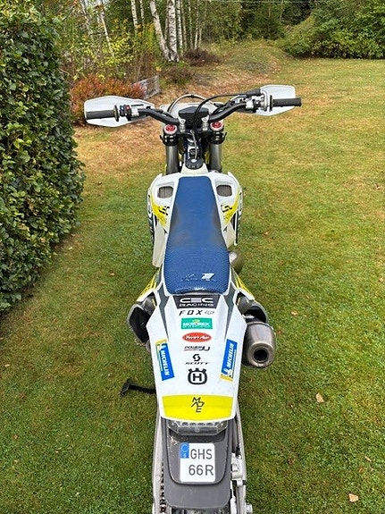 Husqvarna TE 300 3 of 4
