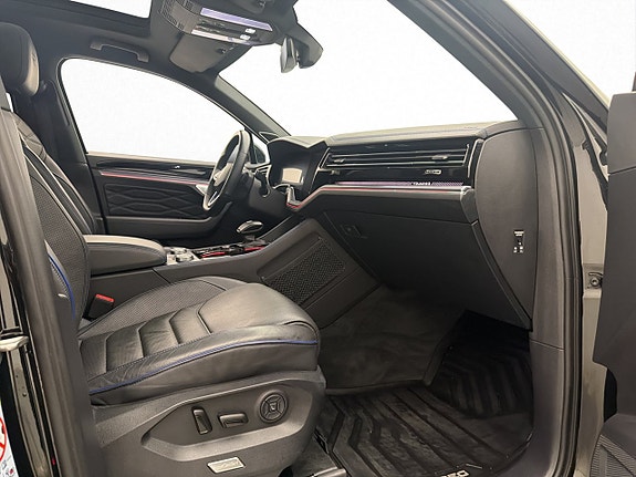 Volkswagen Touareg 29 of 30