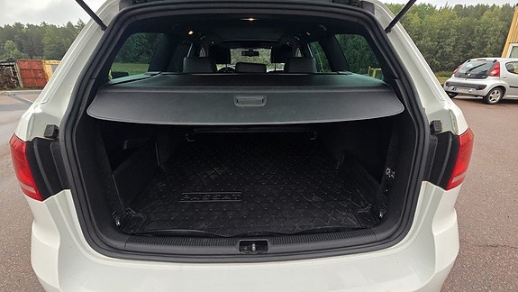 Volkswagen Passat Alltrack 12 of 21