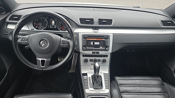 Volkswagen Passat Alltrack 8 of 21