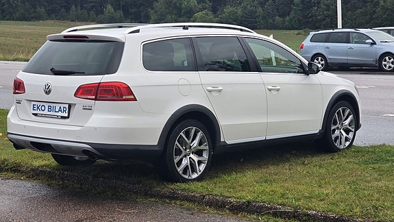 Volkswagen Passat Alltrack 5 of 21