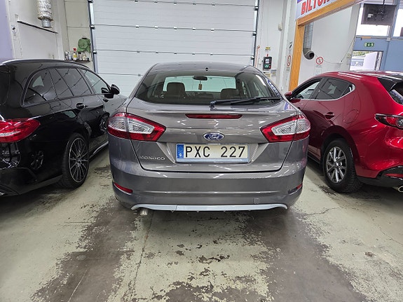 Ford Mondeo 7 of 15