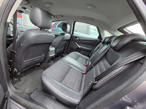 Ford Mondeo 12 of 15