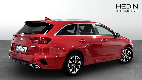 Kia Ceed 2 of 12