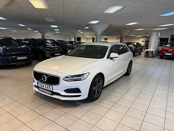 Volvo V90 2 of 19