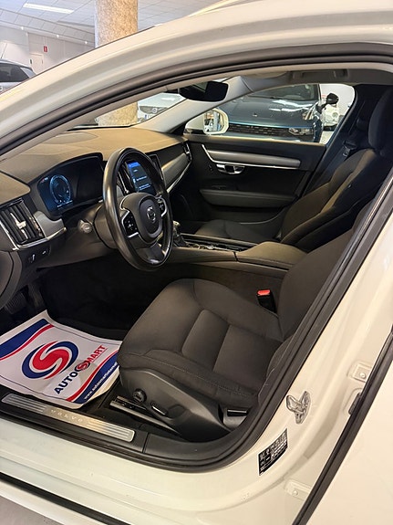 Volvo V90 8 of 19