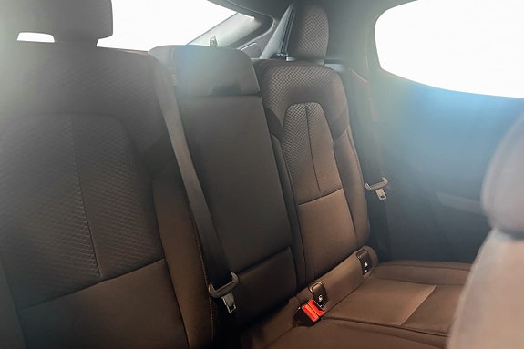 Polestar 2 15 of 23