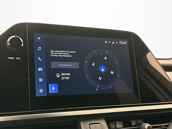 Lexus UX250h 21 of 30