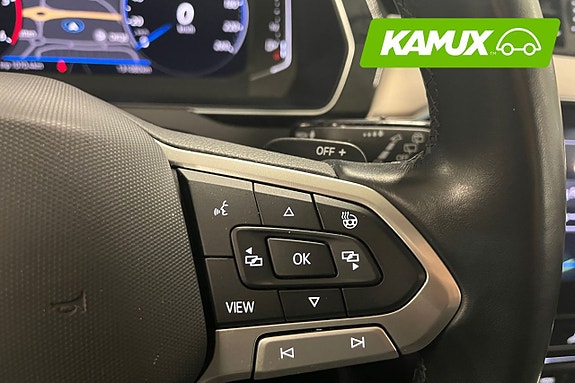 Volkswagen Passat 23 of 26