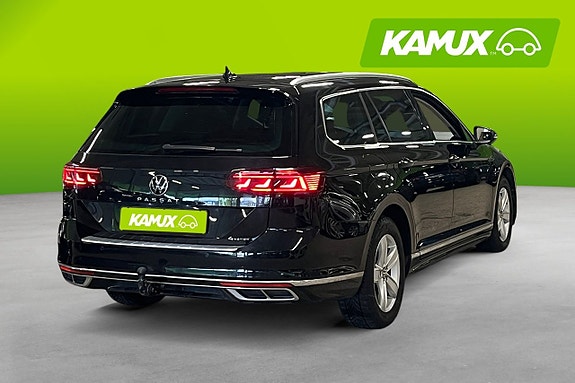 Volkswagen Passat 4 of 26