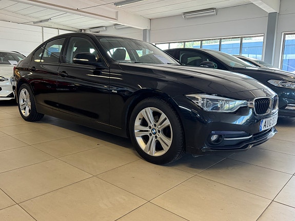 BMW 318d 2 of 6