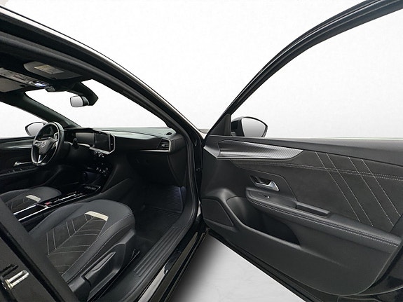 Opel Mokka-e 27 of 30