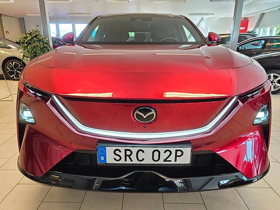 Mazda CX-6e 8 of 16