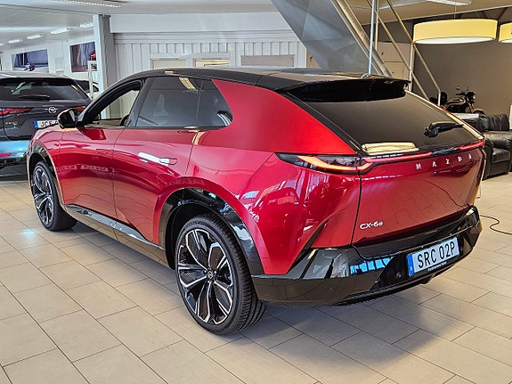 Mazda CX-6e 5 of 16