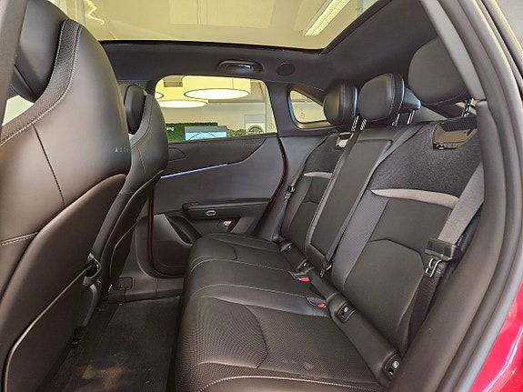 Mazda CX-6e 10 of 16
