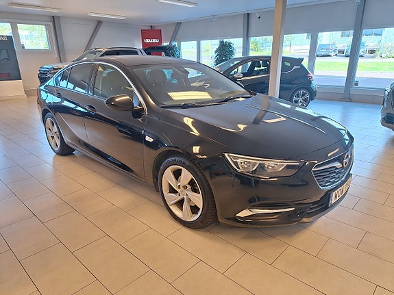 Opel Insignia 2 of 14
