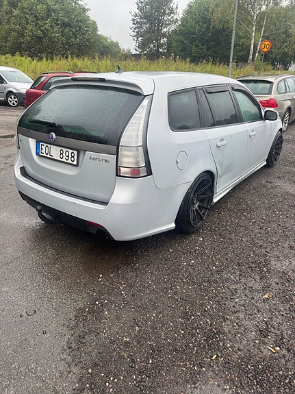Saab 9-3 4 of 5