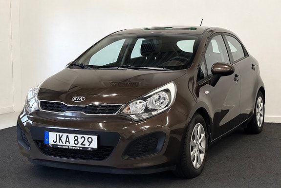 Kia Rio 2 of 10