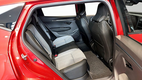 Renault Scenic E-Tech 5 of 12