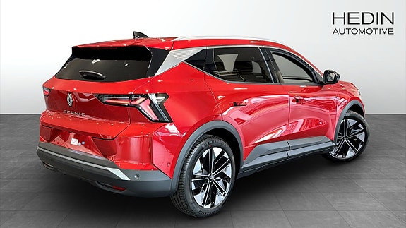 Renault Scenic E-Tech 2 of 12