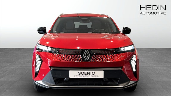 Renault Scenic E-Tech 8 of 12