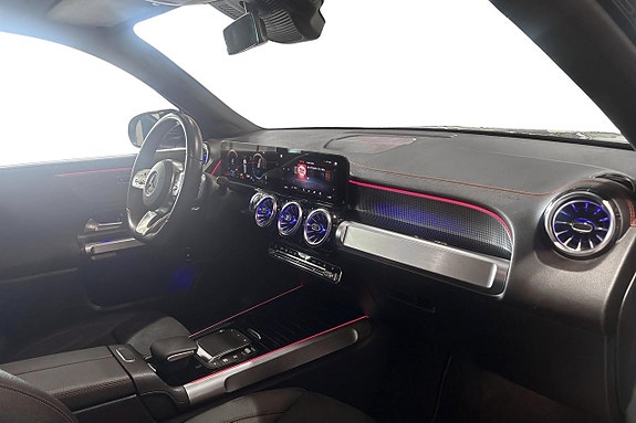 Mercedes-Benz EQB300 9 of 11