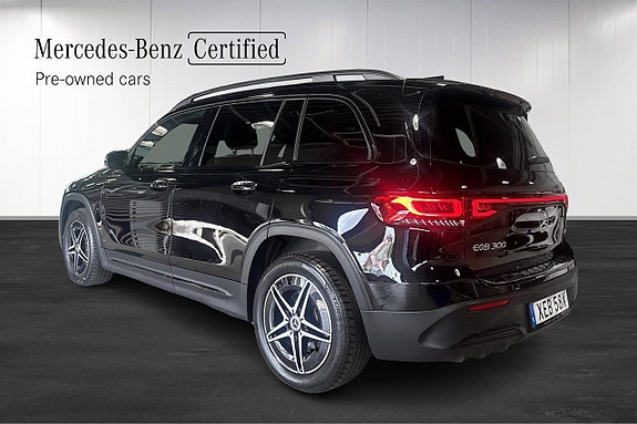 Mercedes-Benz EQB300 3 of 11