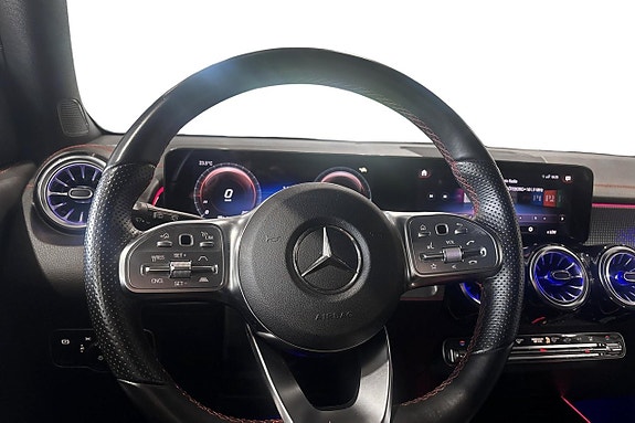Mercedes-Benz EQB300 7 of 11