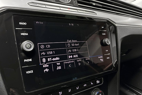 Volkswagen Passat Alltrack 23 of 28