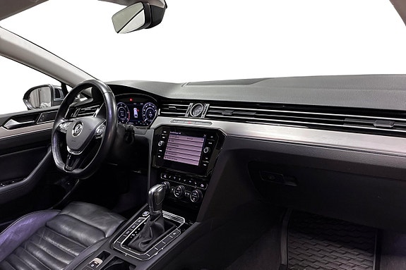 Volkswagen Passat Alltrack 15 of 28