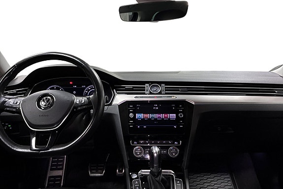 Volkswagen Passat Alltrack 11 of 28