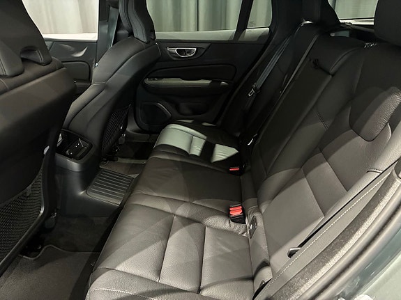 Volvo V60 10 of 19