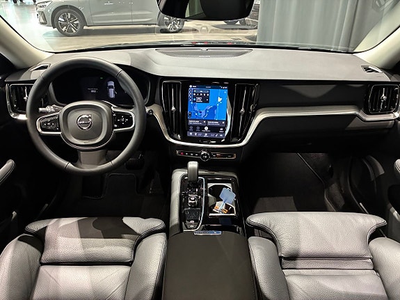 Volvo V60 16 of 19