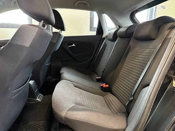 Volkswagen Polo 8 of 18