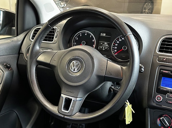 Volkswagen Polo 11 of 18