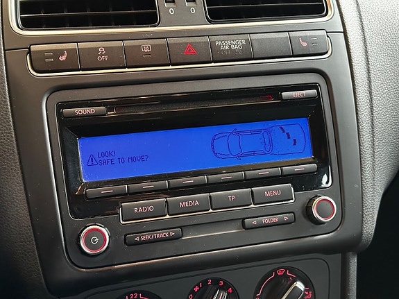 Volkswagen Polo 12 of 18