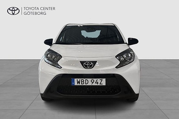 Toyota Aygo X 7 of 12