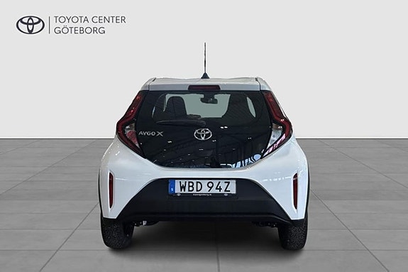 Toyota Aygo X 6 of 12